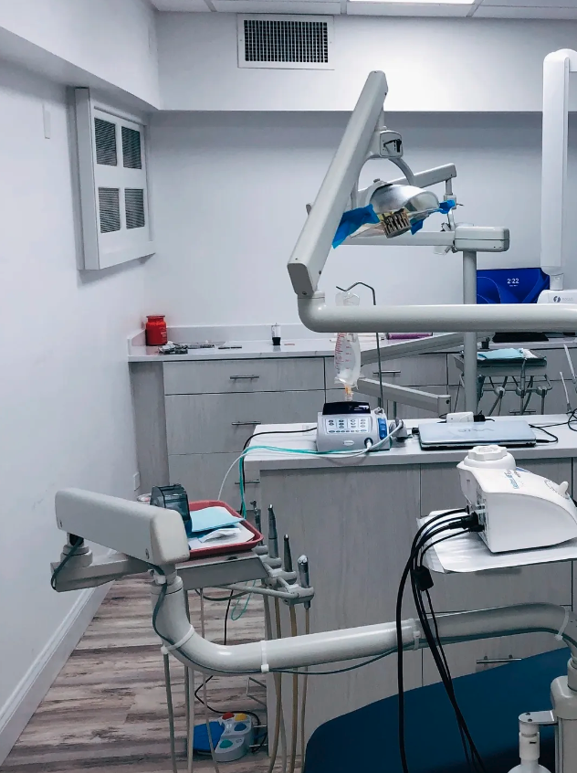 Dentist in Rego Park
